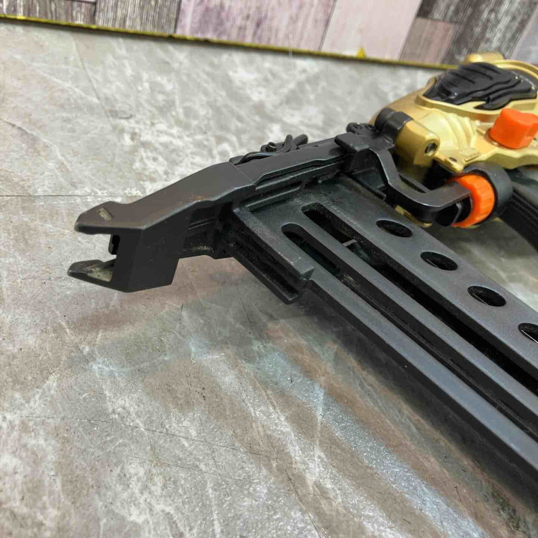 ★ハイコーキ(HIKOKI ※旧:日立工機) 高圧フロアタッカ N5004HMF【八潮店】