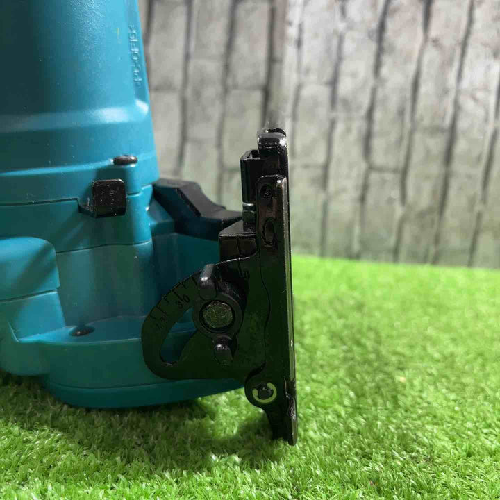 ★マキタ(makita) コードレスマルノコ HS301DSH【川口店】