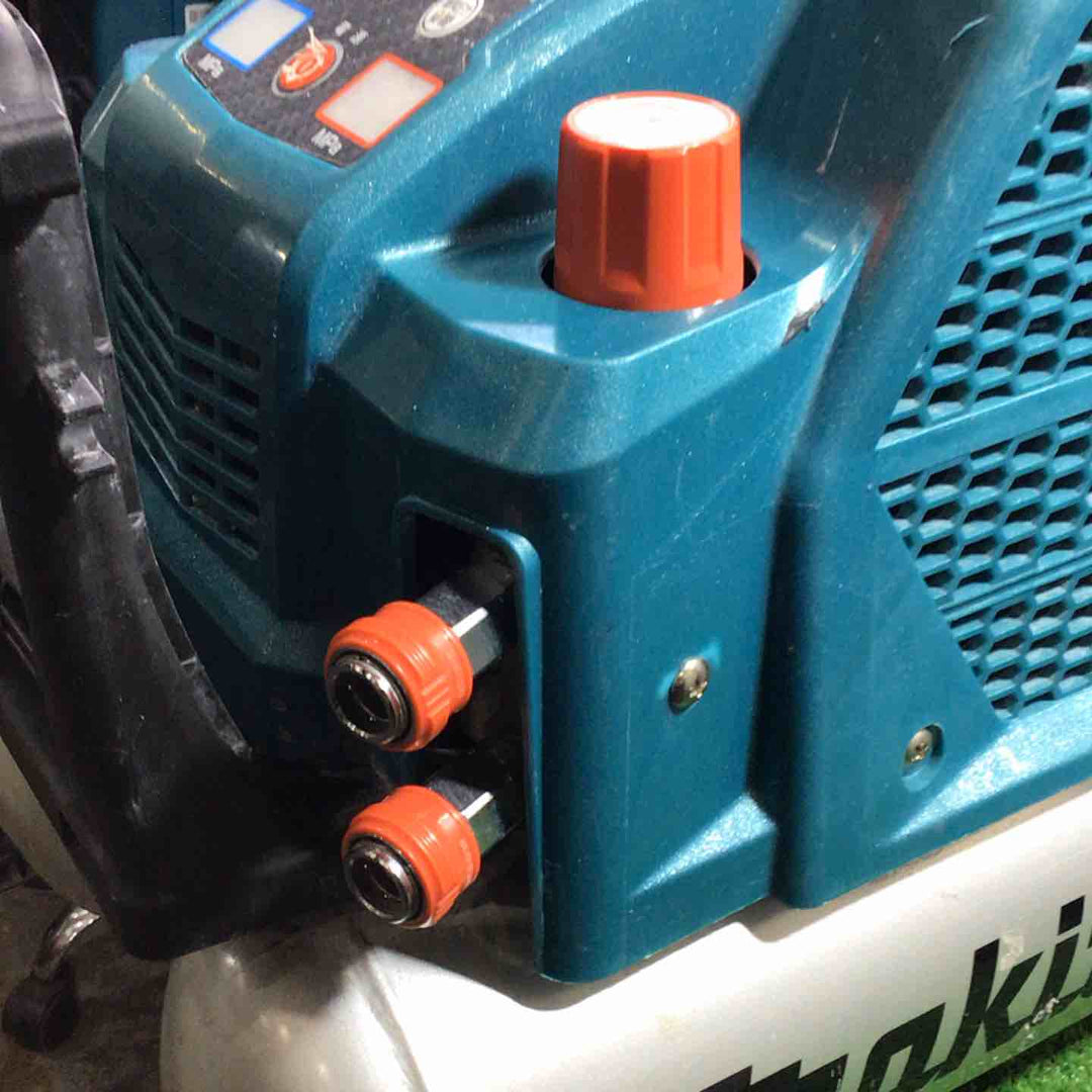 ★マキタ(makita) 常圧高圧エアコンプレッサー AC462XL【川口店】