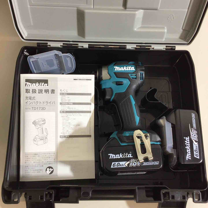 【未使用品】★純正バッテリー2個付き★マキタ(makita) コードレスインパクトドライバー TD173DX ブルー 青【戸田店】