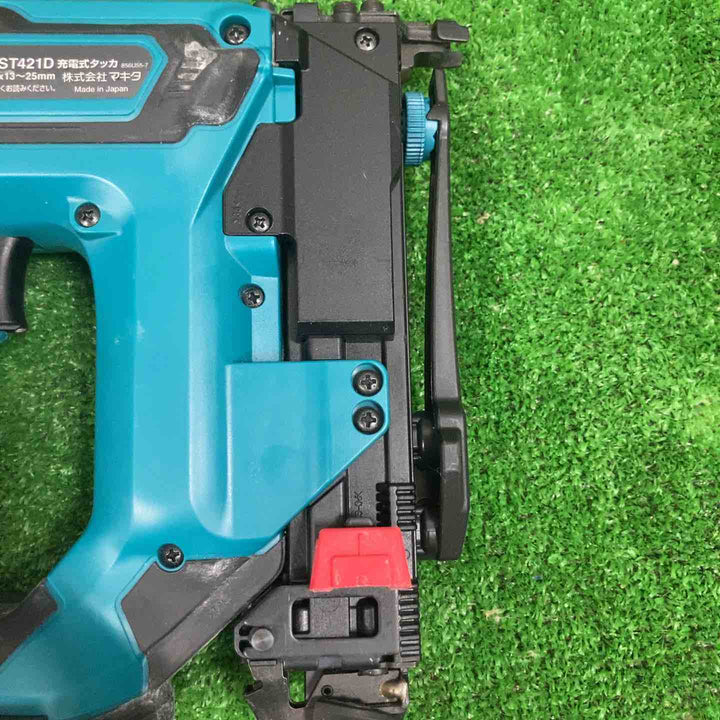 ★マキタ(makita) コードレスタッカー ST421DZK【草加店】