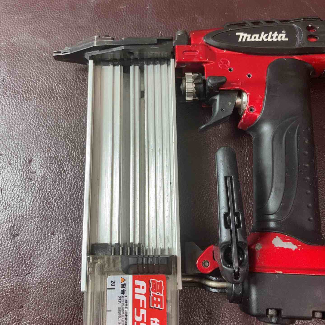 【中古品】 マキタ(makita) 高圧フィニッシュネイラ AF551H 【東大和店】