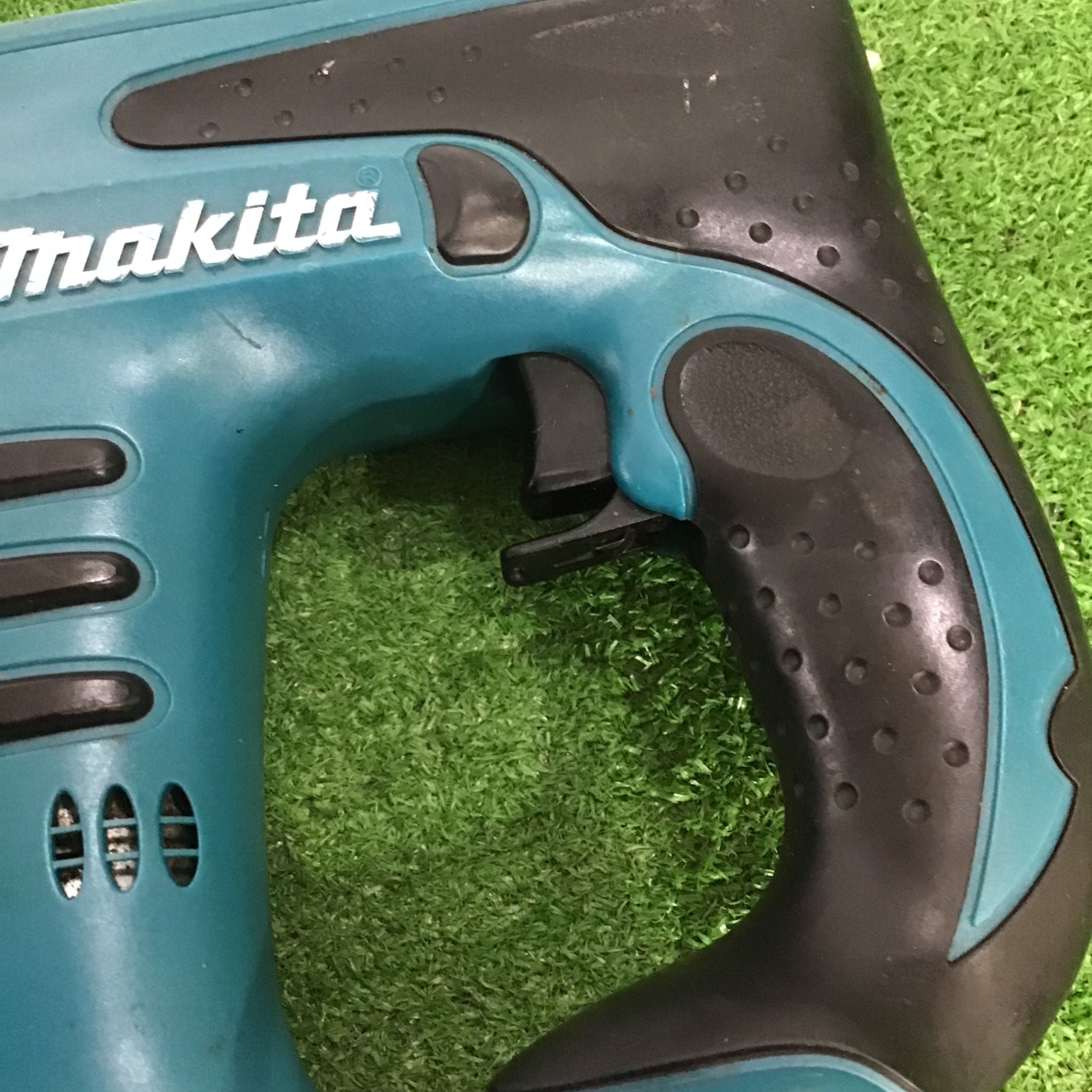 ☆マキタ(makita) RT線専用コードレスタッカー ST110DZ【町田店