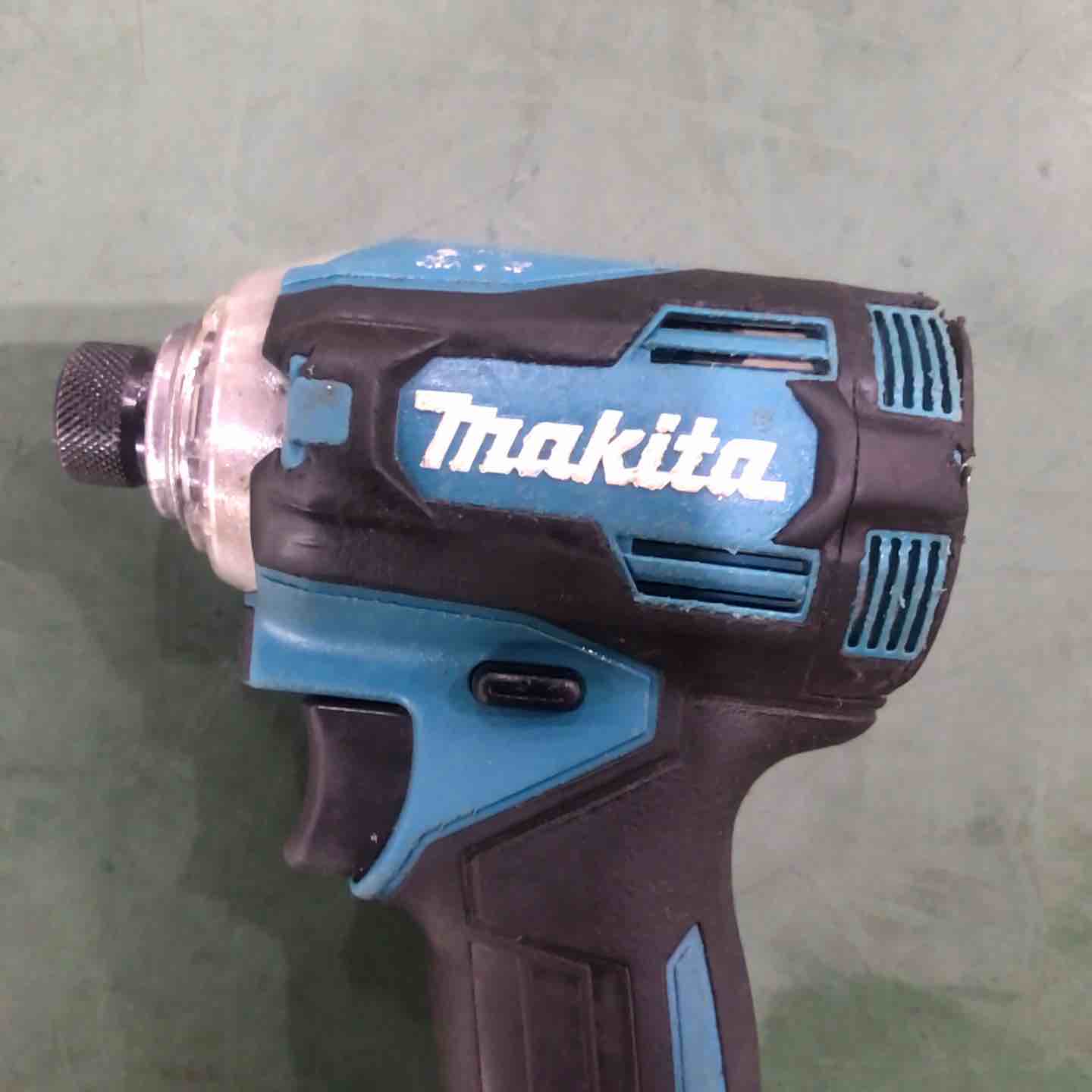 ☆マキタ(makita) コードレスインパクトドライバー TD001GZ【川口店