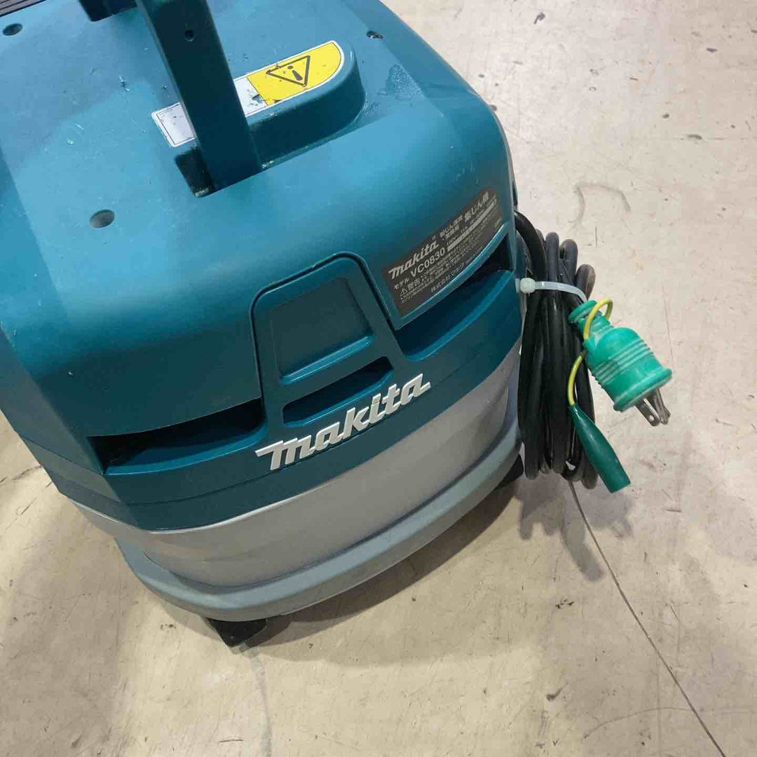 ★マキタ(makita) 集じん機 乾式 VC0830【町田店】