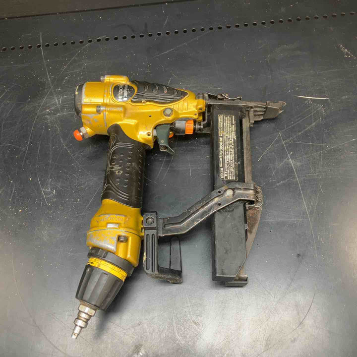 【中古品】ハイコーキ(HIKOKI ※旧:日立工機) 高圧フロアタッカ N3804HMF 動作確認済み【川越店】