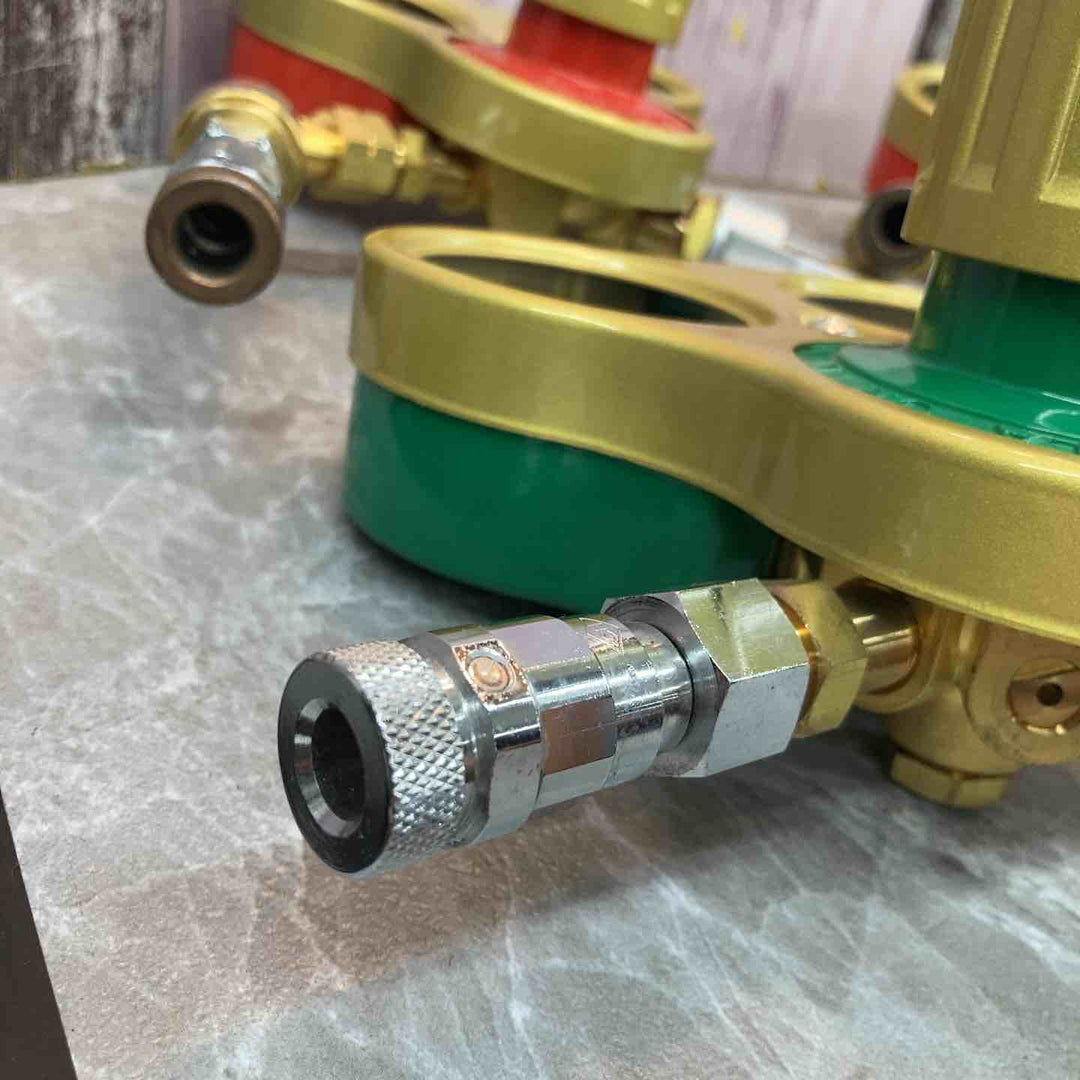小池酸素工業 レギュレーター 酸素調整器×2、アセチレン調整器×2 セット ※動作未確認【八潮店】