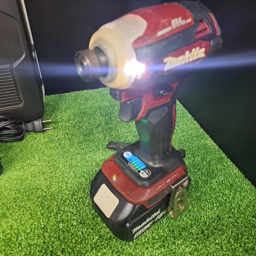 ★マキタ(makita) コードレスインパクトドライバー TD172DGXAR【岩槻店】