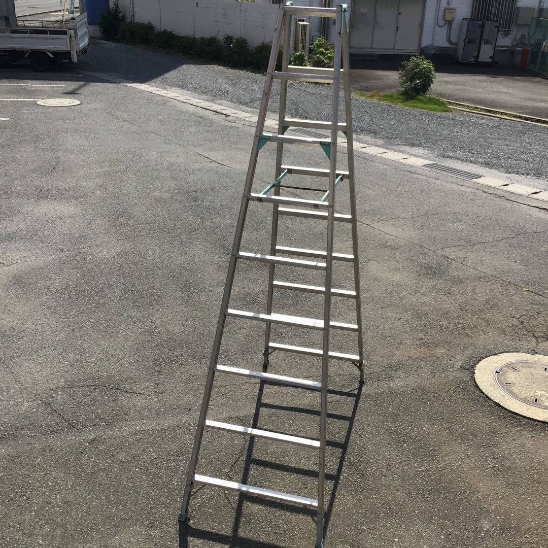 【現状品 / 店頭受取り限定】アルインコ ９尺脚立 MA-270FD 【鴻巣店】