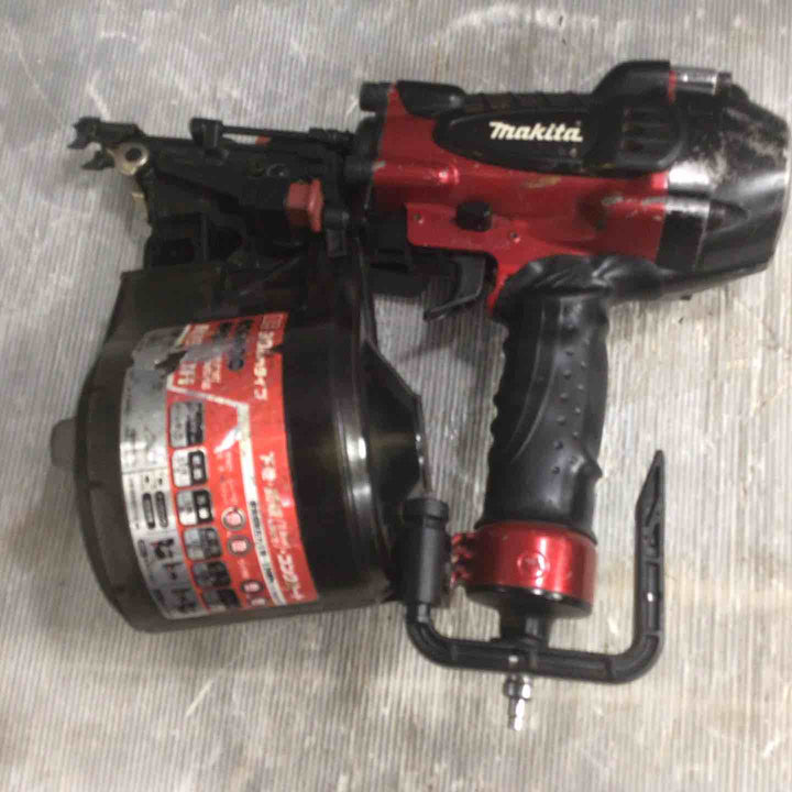 ★マキタ(makita) 高圧エア釘打ち機 AN930H【草加店】