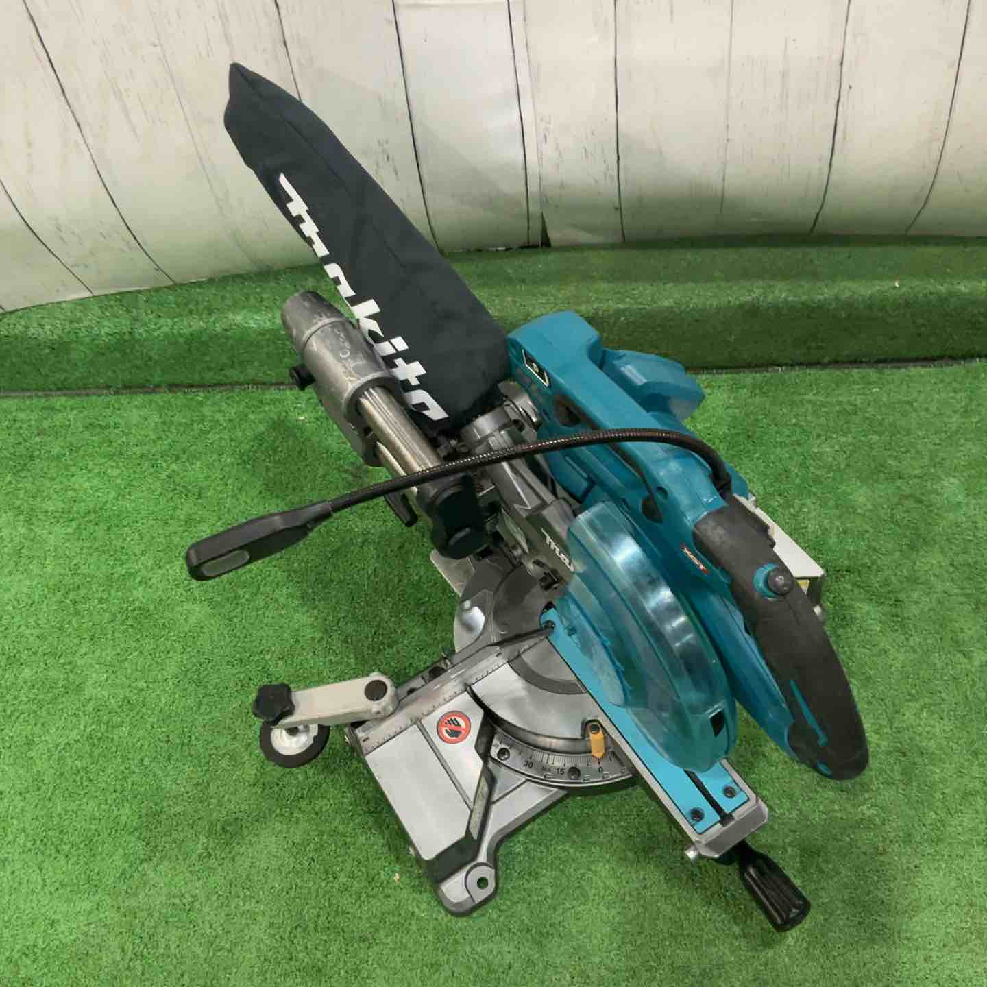 ☆マキタ(makita) コードレススライドマルノコ LS001GZ 40V 動作確認済