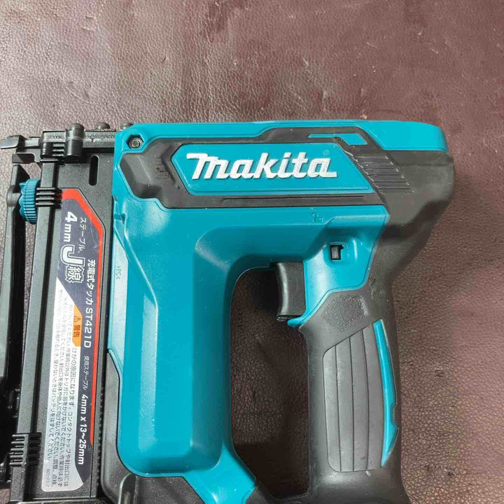 【中古品】 マキタ(makita) コードレスタッカー ST421DZ おまけバッテリー付き 【東大和店】