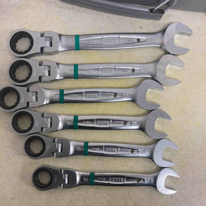 中古美品 ■TONE 首振ラチェットめがねレンチセット 10pcs〔品番:RMF100〕
