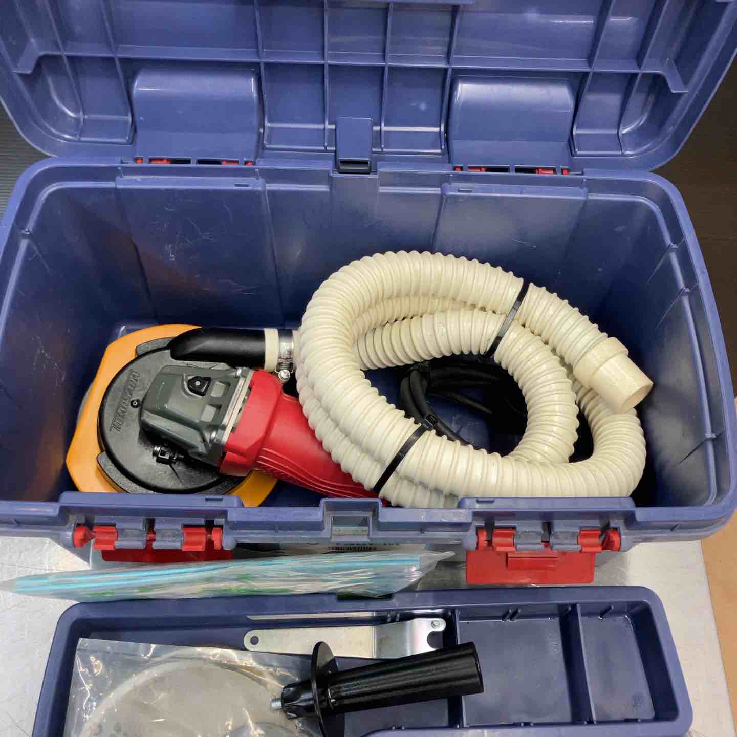 中古品】 トモサダ(友定建機) 自吸式集塵サンダー エスカルゴ ディスク
