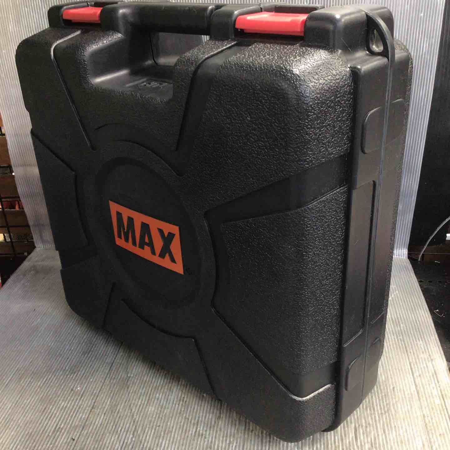 中古】マックス(MAX) 高圧エア釘打ち機 HN-90N3【草加店】 – アクト