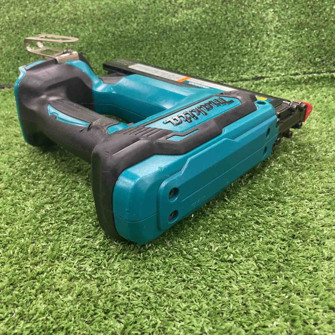 ◇マキタ 充電式35mm面木釘打ち機 FN350DZ【川崎店】