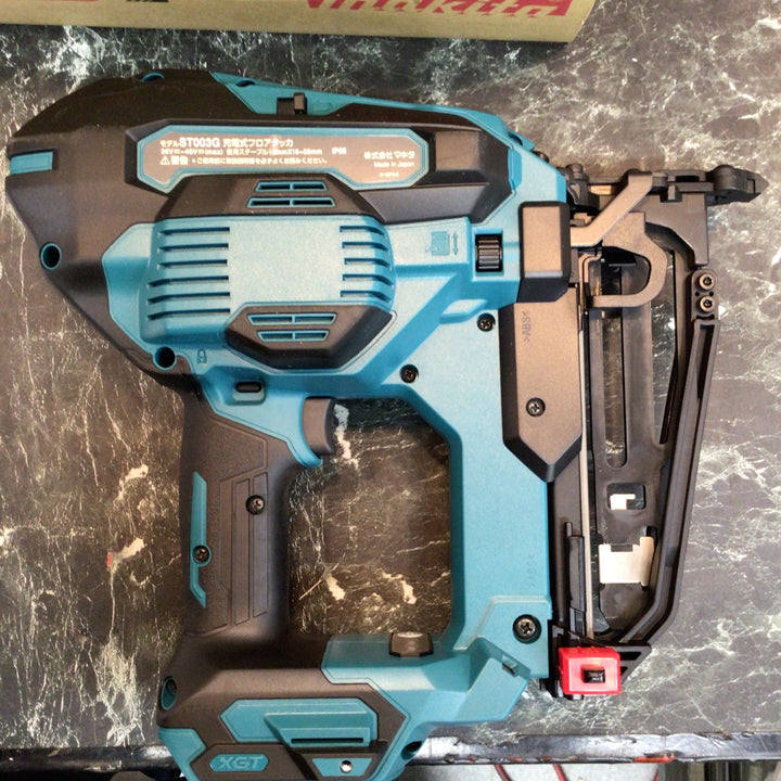 ★マキタ(makita) コードレスフロアタッカ ST003GZ【八潮店】