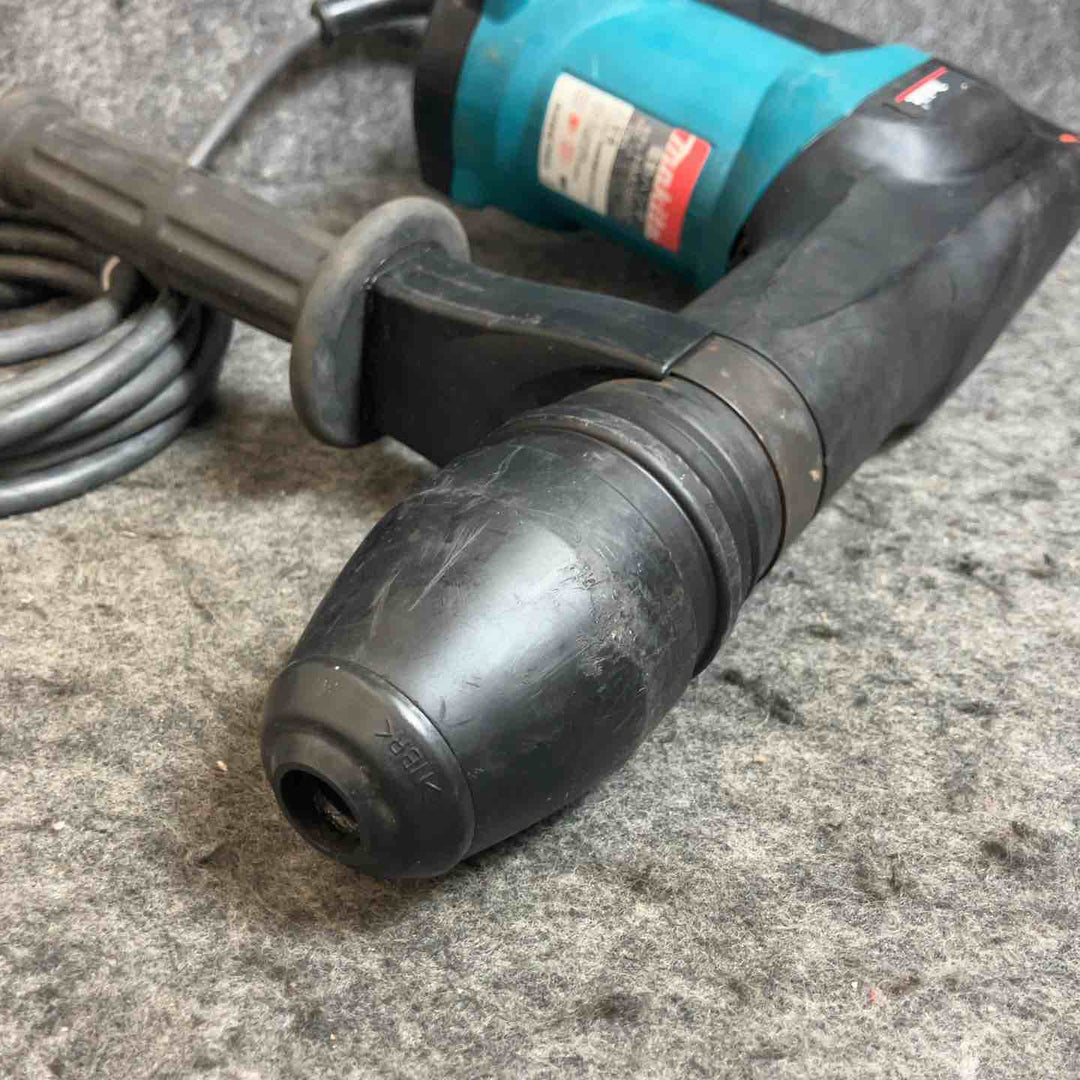 ◇マキタ(makita) 電子ハンマ HM0860C ブルポイント・チゼルおまけ付【桶川店】
