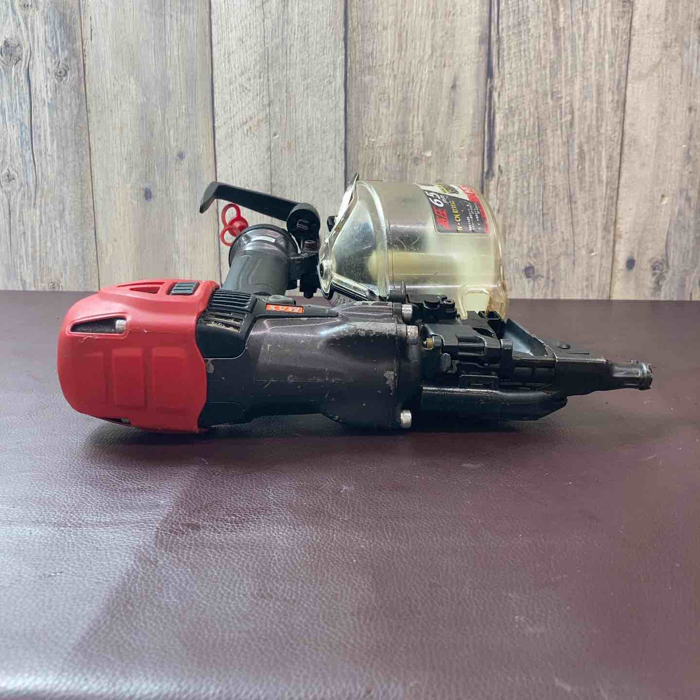 中古品】 マックス(MAX) 65mm 高圧エア釘打ち機 HN-65N2(D)-G エア工具