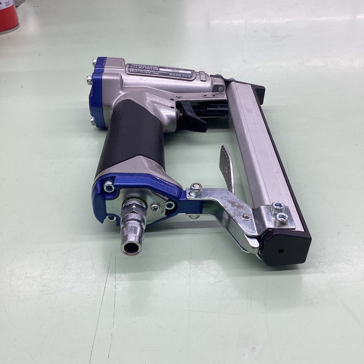 マキタ(makita) 常圧エアタッカー AT1013B【越谷店】