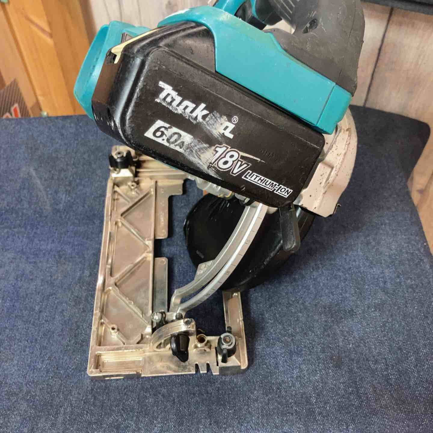 中古品】 マキタ(makita) コードレス丸のこ HS631DZ 充電式丸ノコ