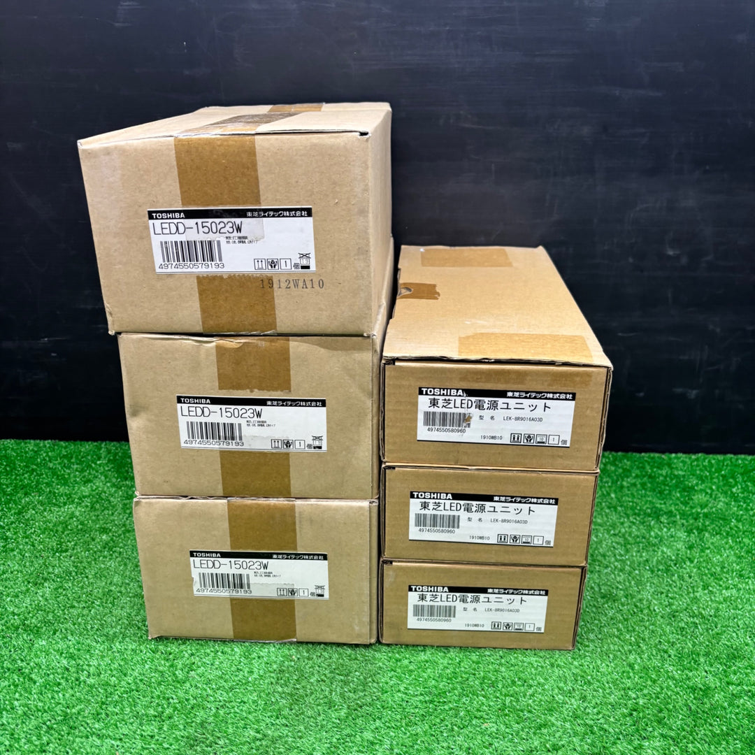 【未使用品】東芝ライテック LED一体形ダウンライト LEDD-15023W 電源ユニットLEK-8R9016A03D 各3個【電材館越谷店】