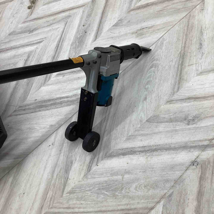 ★マキタ(makita) 電動ケレン ロングハンドルタイプ HK1800L【越谷店】