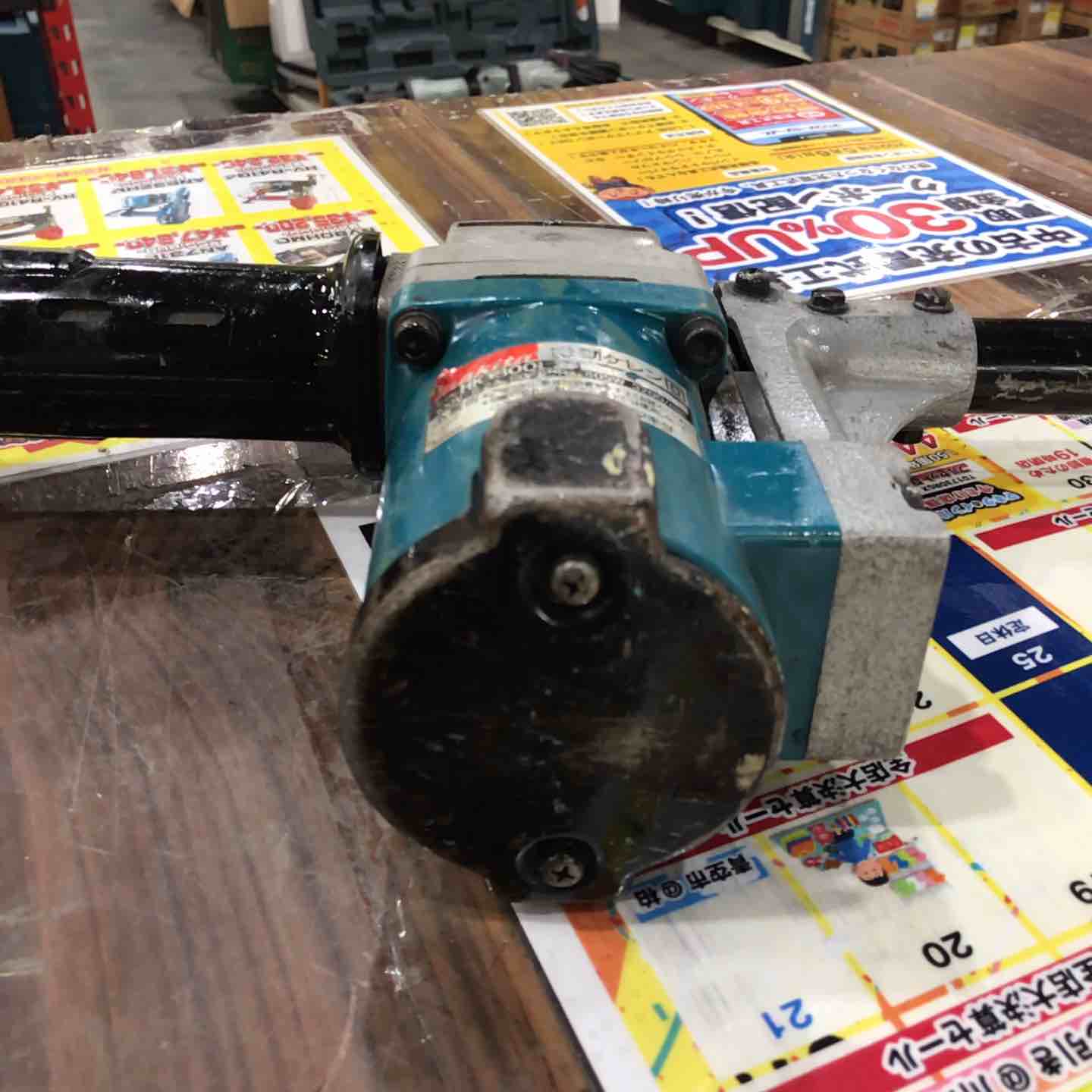 現状品】☆マキタ(makita) 電動ケレン ロングハンドルタイプ HK1800L