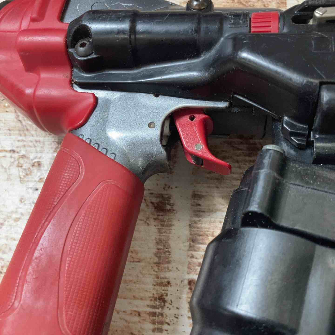 【中古品】マックス(MAX) 高圧エアネジ打機 HV-R32G2【所沢店】