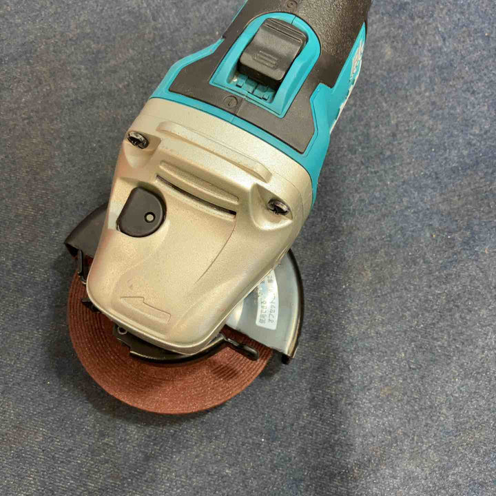 ★マキタ(makita) 100mmコードレスディスクグラインダ GA412DZ【八潮店】
