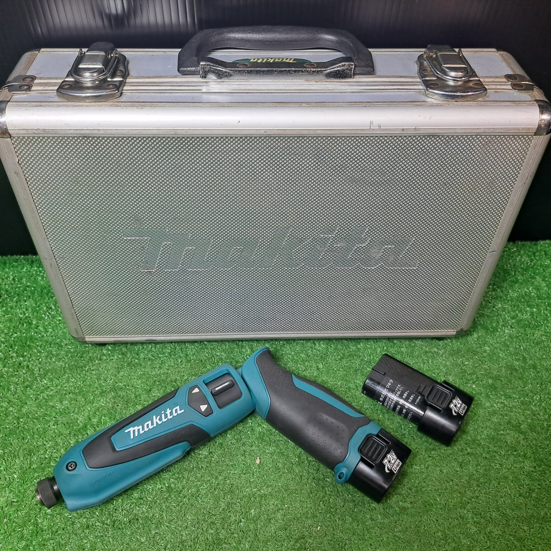 マキタ/makita 7.2V コードレスペンインパクトドライバ TD021DSHSP バッテリー2個付き【岩槻店】