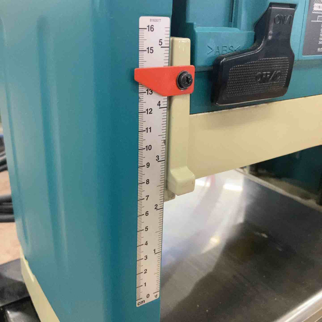 【店頭受取り限定/動作良好】☆マキタ(makita) 自動カンナ 2012NB【所沢店】