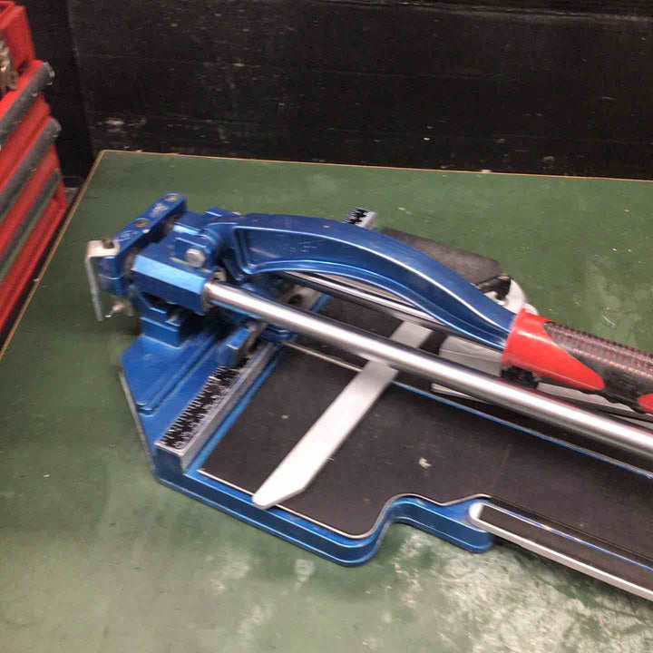 石井超硬 タフエースクリンカー切断機 660 JWS-660TCLA　レーザー付くがズレあり　現状販売【戸田店】