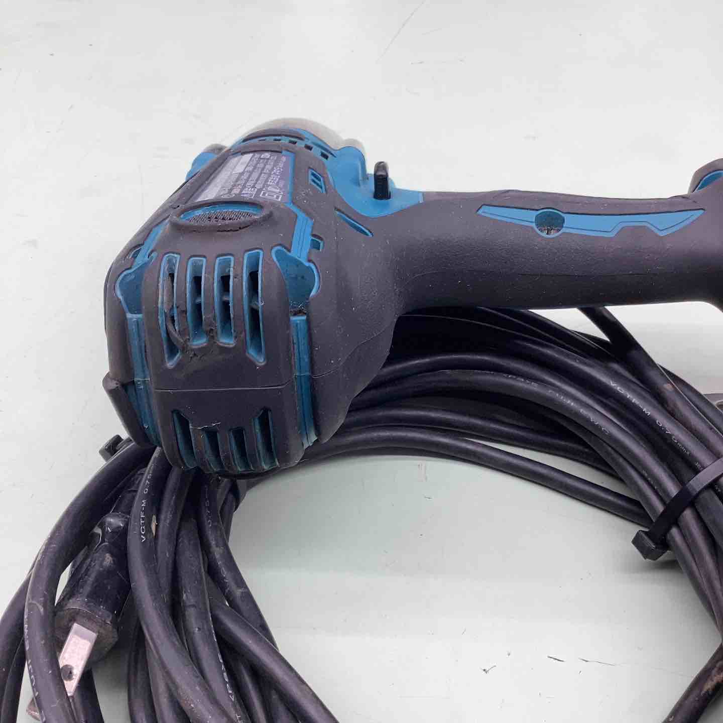 ☆マキタ(makita) インパクトドライバ TD0220【越谷店】 – アクト