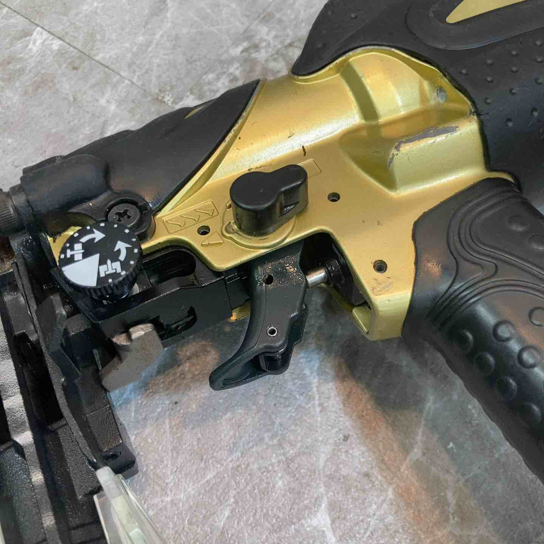 【中古品】★ハイコーキ　HIKOKI 高圧エアネジ打ち機 WF4H2 本体のみ【八潮店】