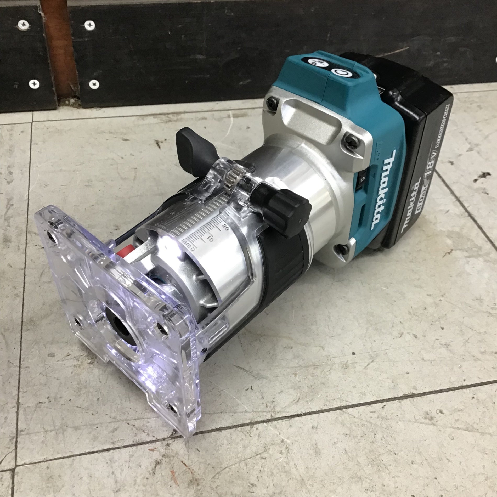 中古品】 マキタ/makita コードレストリマー RT50DRG 【鴻巣店