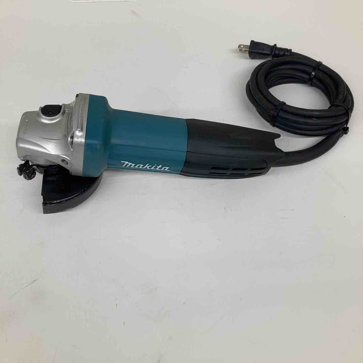 ☆マキタ(makita) 100mmディスクグラインダ GA4033【戸田店】