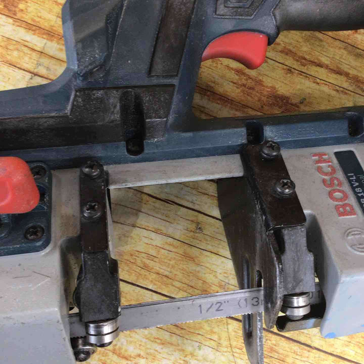 ◇ボッシュ(BOSCH) 18Vバッテリーバンドソー〔GCB18V-LI〕【川崎店】