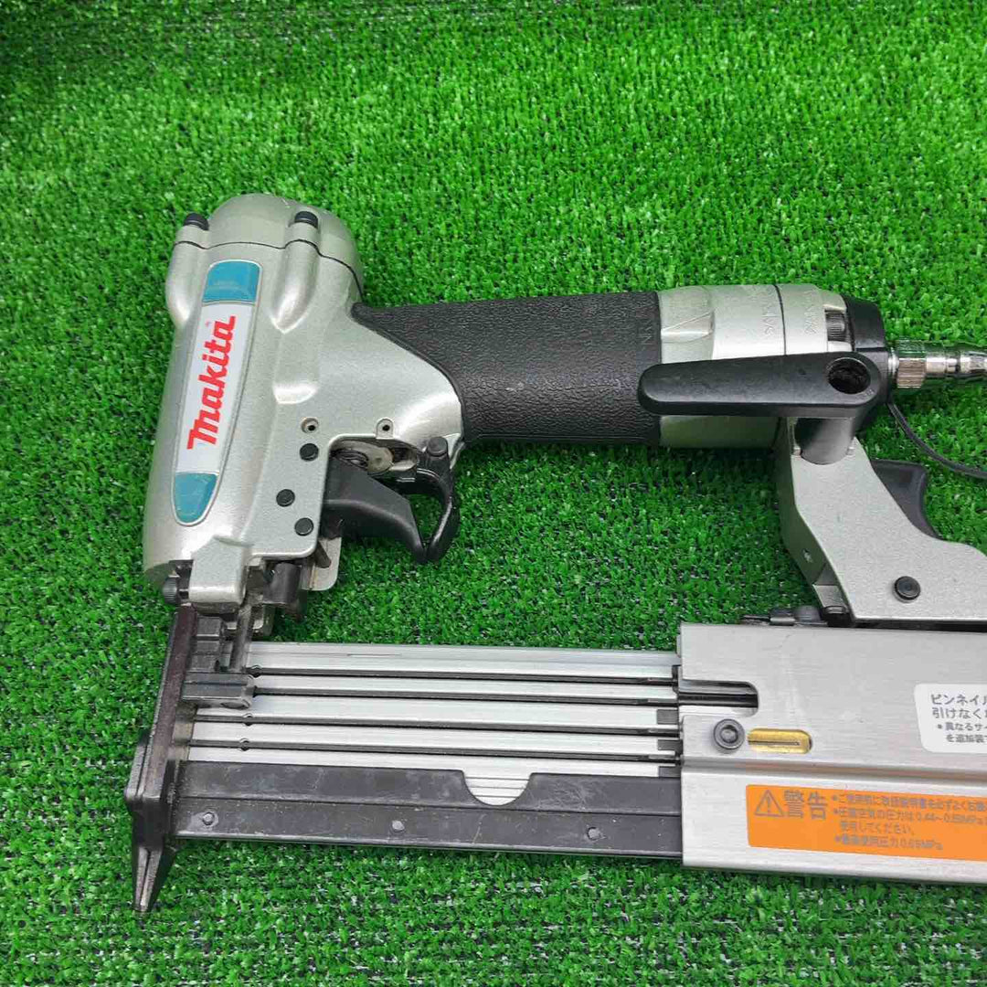 ★マキタ(makita) 常圧ピンネイラ AF351【藤沢店】