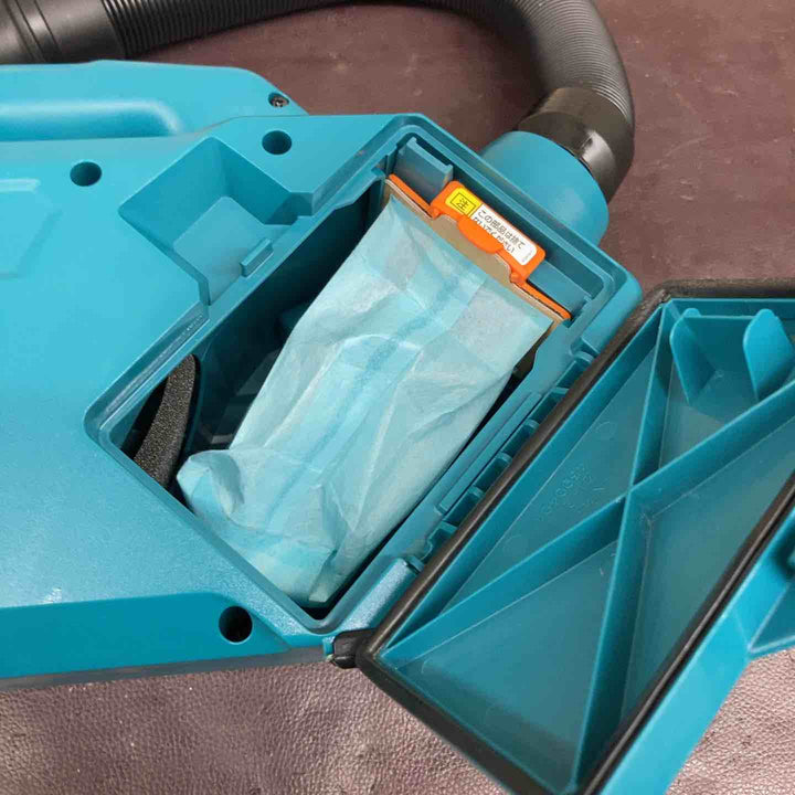【中古美品】 マキタ(makita) コードレス掃除機(充電式クリーナー) CL121DZ 【東大和店】