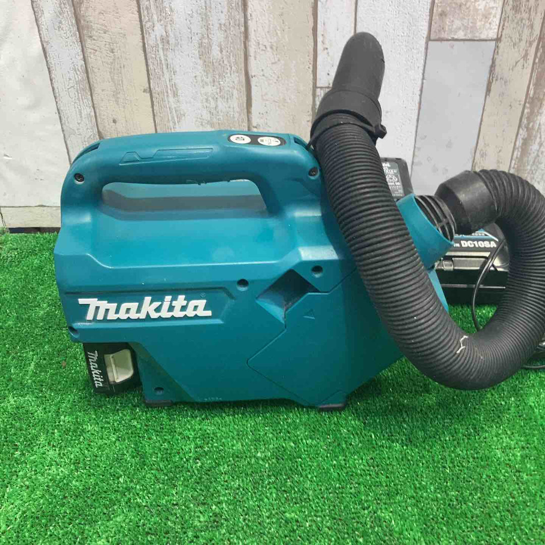 ◇マキタ(makita) コードレス掃除機(充電式クリーナー) CL121DSH【町田店】