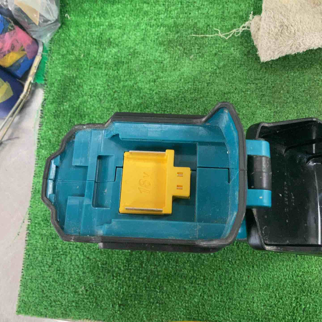 ★マキタ(makita) コードレスコンクリートバイブレータ VR450DZ【川崎店】