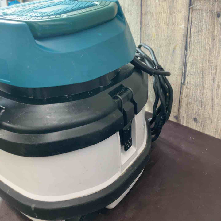 【中古品】 マキタ(makita) 乾式 集じん機 482(P) 【東大和店】