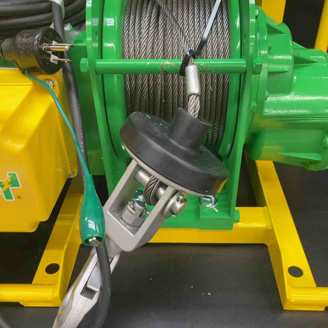 【店頭受取り限定】【未使用品】トーヨーコーケン ダブル無線式足場材荷揚用ウインチ φ4×100M MA-E900WR-100M　【佐川着払いOK！！】　【川越店】