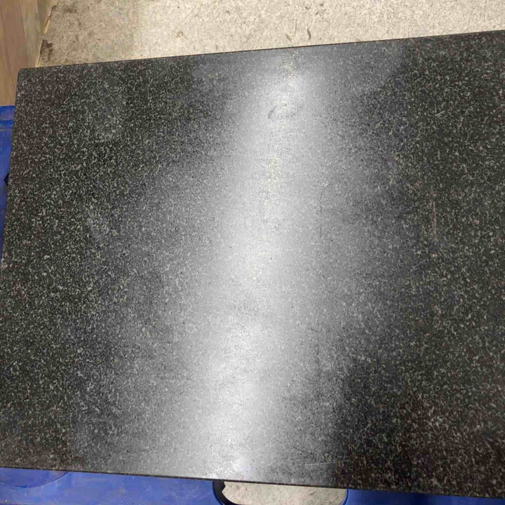 【店頭受取り限定】メーカー 不明石定盤 300×450【八潮店】