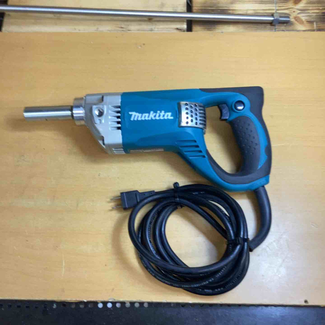☆マキタ(makita) コンクリートかくはん機 UT1305【越谷店】