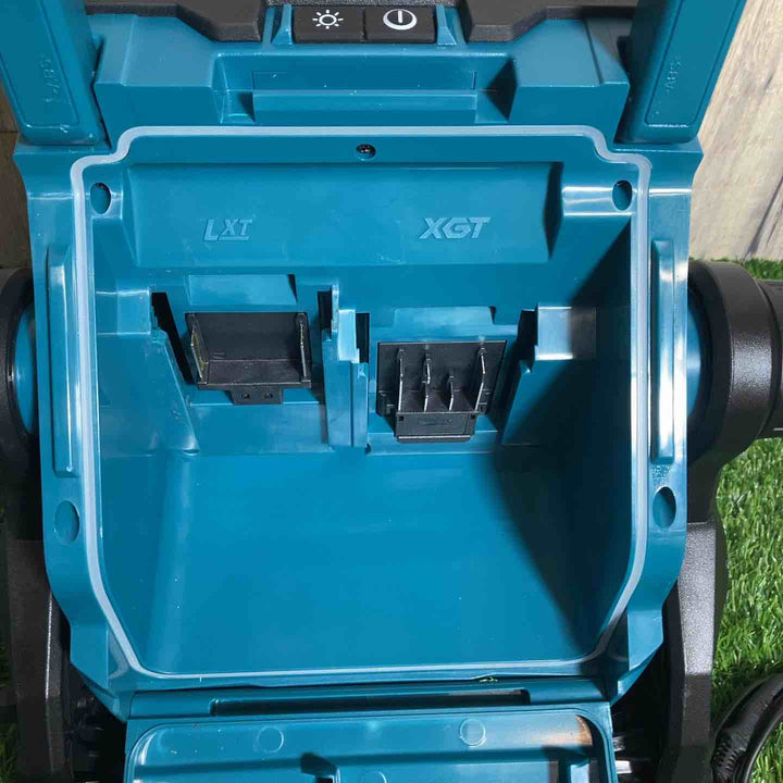 ★マキタ(makita) コードレススタンドライト ML004G【戸田店】