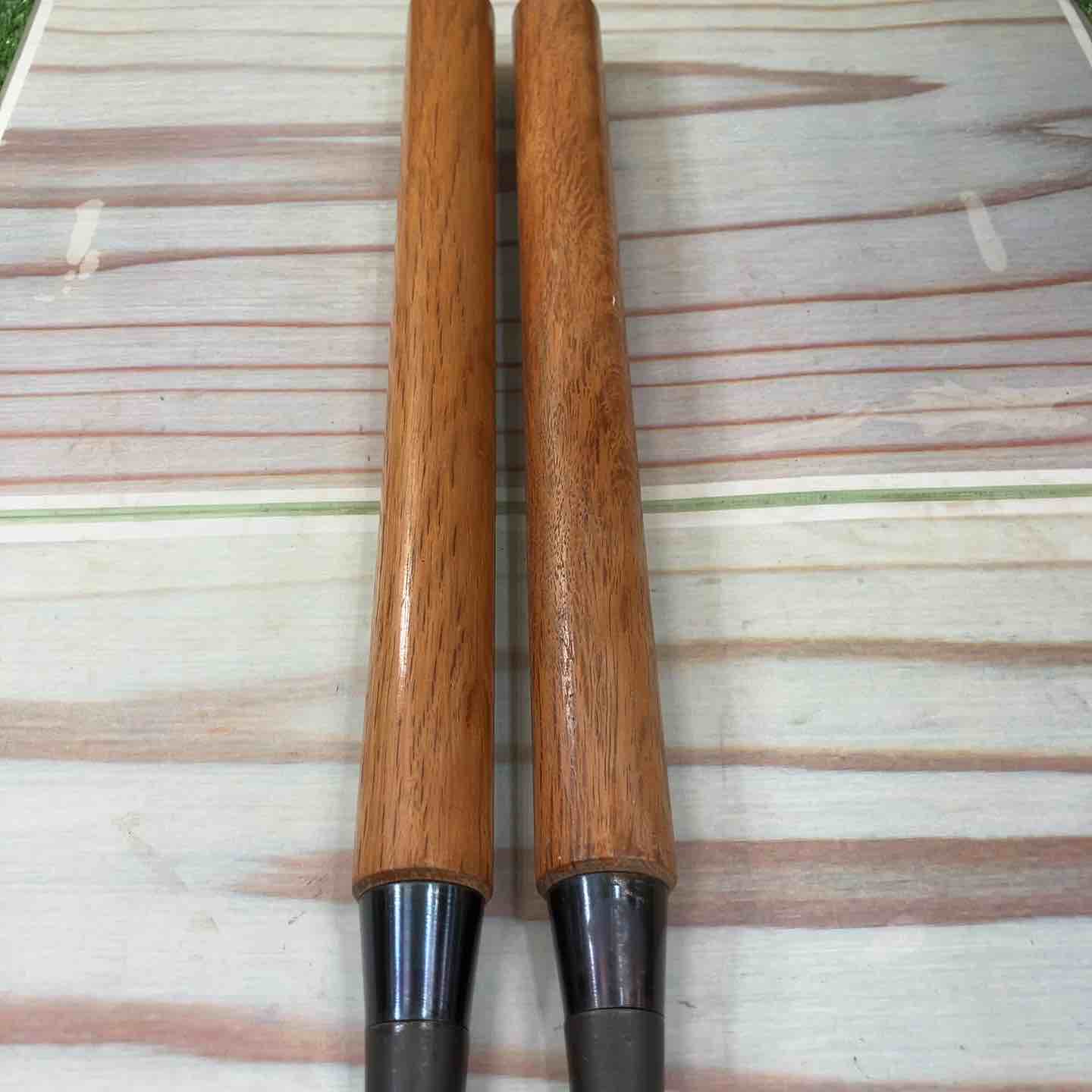 鑿 銘：かず弘 突き鑿2本組【 注：柄に割れあります】【川崎店