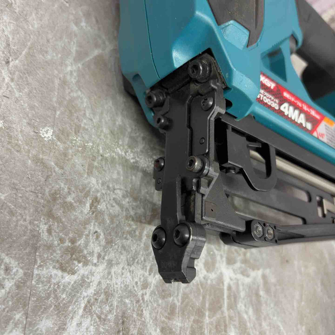 ★マキタ(makita) コードレスフロアタッカ ST003GZ【八潮店】