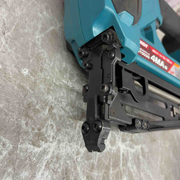 ★マキタ(makita) コードレスフロアタッカ ST003GZ【八潮店】